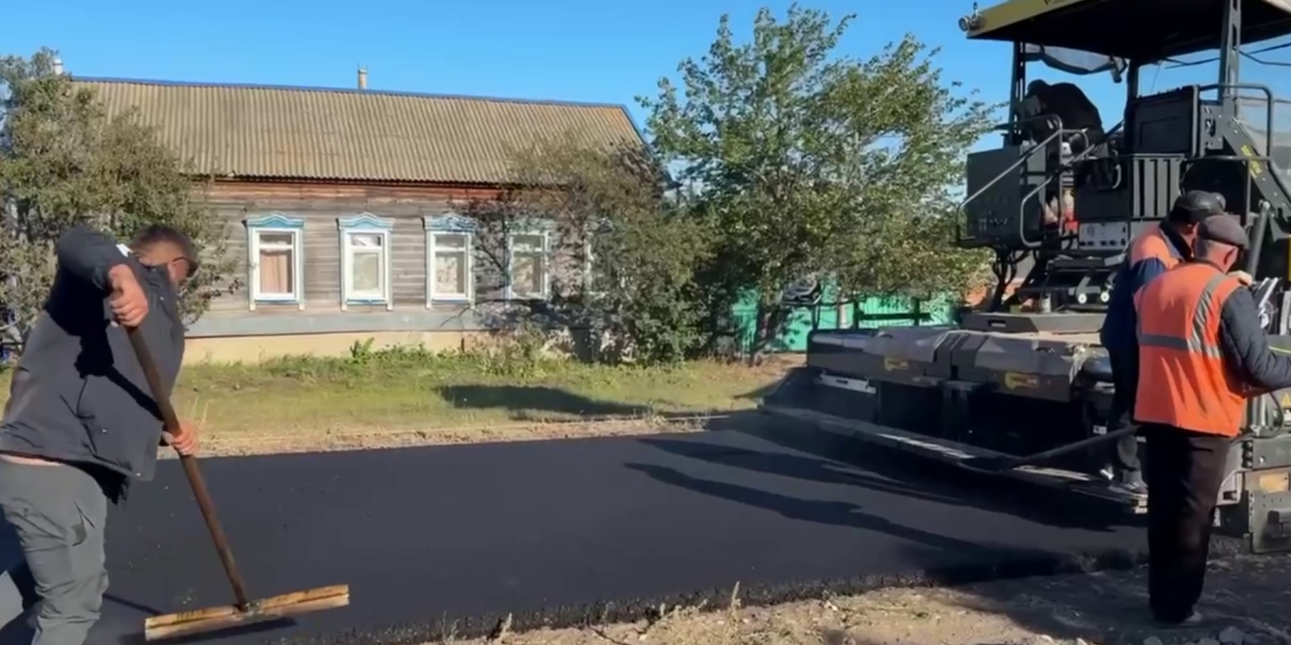 В двух саратовских сёлах заново уложат асфальт после вмешательства Панкова